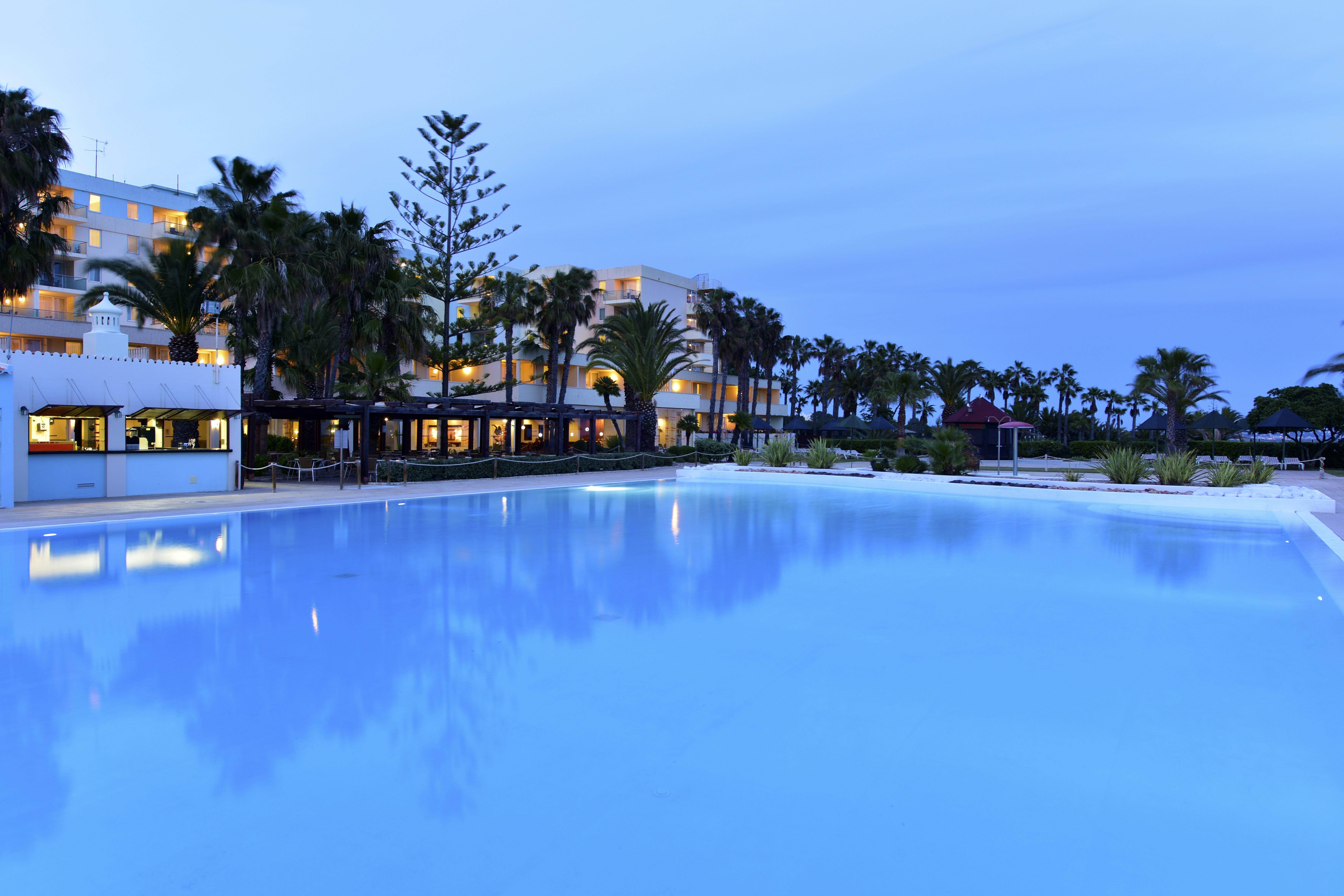 Pestana Viking & Armação de Pêra
