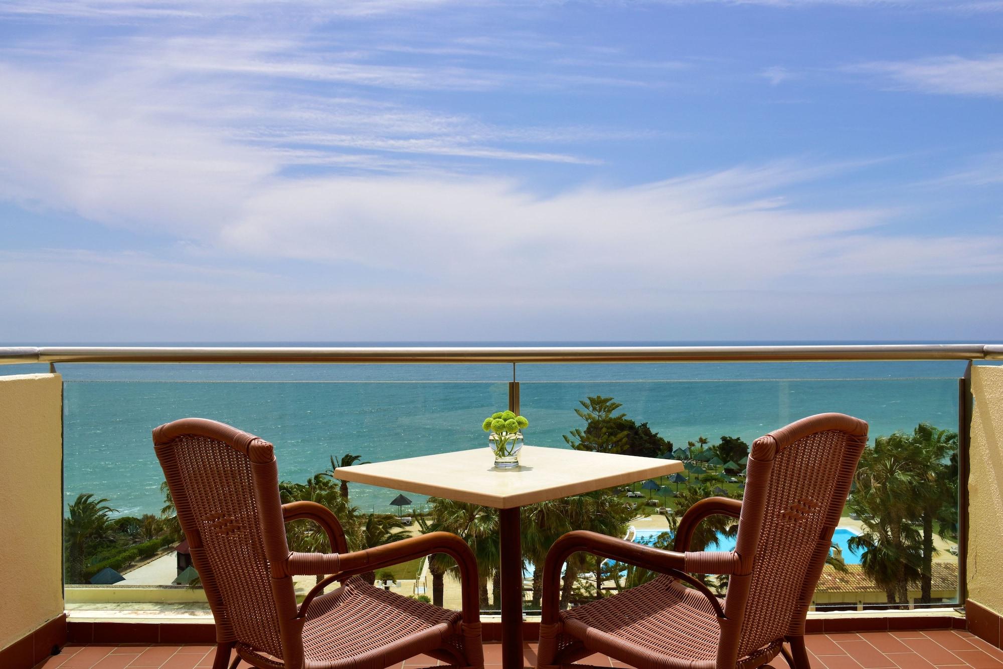 Pestana Viking & Armação de Pêra